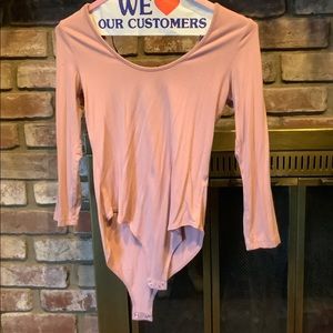Forever 21 dusty pink long-sleeve bodysuit (s)